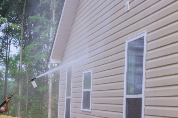 Home Power Washing in Leesburg