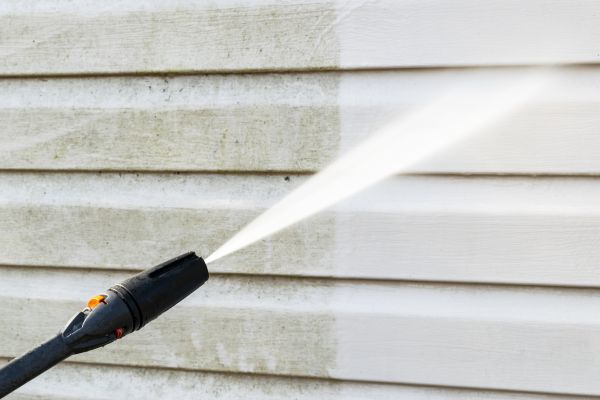 House Exterior Cleaning in Leesburg