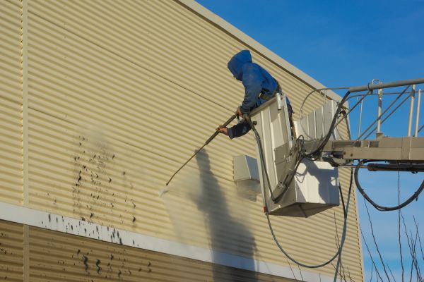 Commercial Exterior Cleaning in Leesburg