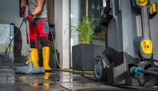 Commercial Pressure Cleaning in Leesburg